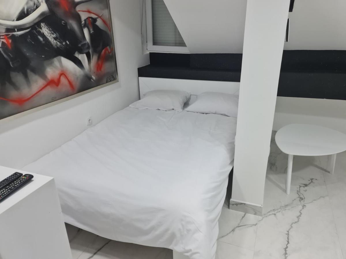 River Side Suites Belgrád Kültér fotó
