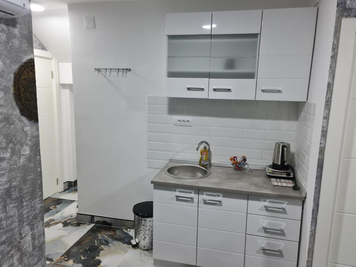 River Side Suites Belgrád Kültér fotó